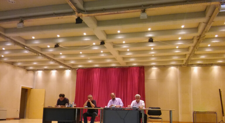 Χαμός στο δημοτικό συμβούλιο: “Ψεύδαισθε κύριε Πλάτανε!” – Αποχώρηση δημοτικών συμβούλων