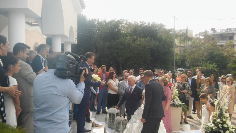 Τον κρεμάσαμε κι αυτόν…