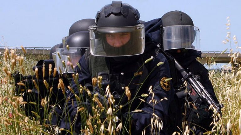 Ιταλοί καραμπινιέροι στα ελληνοαλβανικά σύνορα