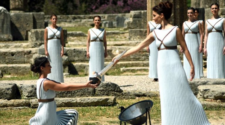 ΑΝΑΨΕ Η ΟΛΥΜΠΙΑΚΗ ΦΛΟΓΑ
