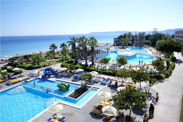 Διαμαρτύρονται για το all inclusive στα ξενοδοχεία οι εστιάτορες της Ρόδου