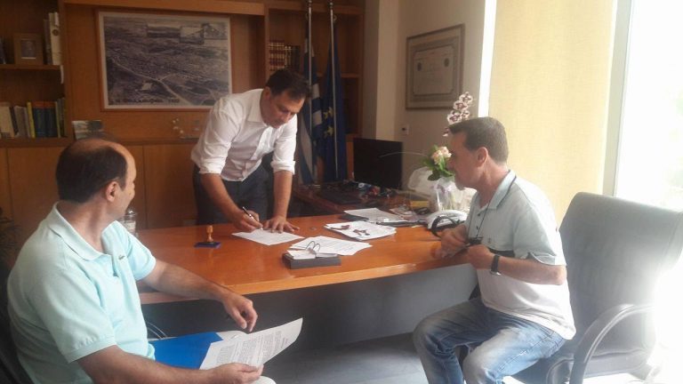 ΥΠΟΓΡΑΦΗΚΕ Η ΠΑΡΑΔΟΣΗ ΤΟΥ ΜΕΤΕΩΡΟΛΟΓΙΚΟΥ ΣΤΑΘΜΟΥ ΣΤΟ ΔΗΜΟ ΦΙΛΑΔΕΛΦΕΙΑΣ- ΧΑΛΚΗΔΟΝΟΣ