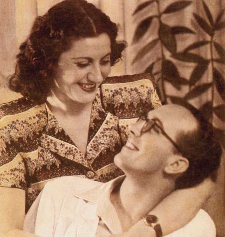 Εκδήλωση μνήμης στο Πνευματικό Κέντρο του Δήμου με θέμα: “Μίμης ΤραΪφόρος, Σοφία Βέμπο, της Ελλάδος παιδιά”