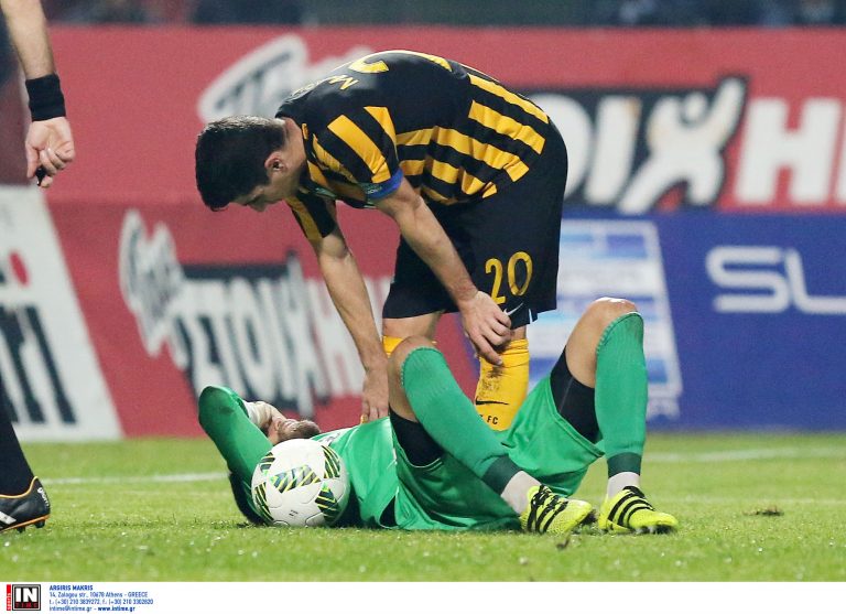 Στο ίδιο έργο θεατές!