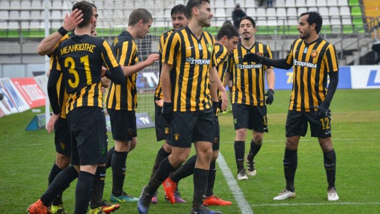 «Αγκάλιασε» την πρόκριση με γκολάρα η ΑΕΚ