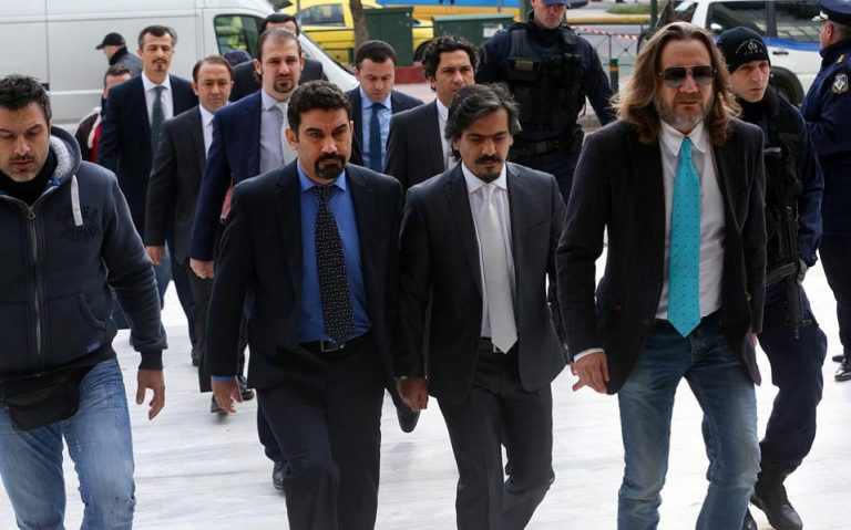 Οργή Αγκυρας μετά την απόφαση του Αρείου Πάγου για τη μη έκδοση των οκτώ αξιωματικών