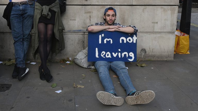 Λονδίνο: Οι πρώτες αντιδράσεις κατά το επικείμενο Brexit