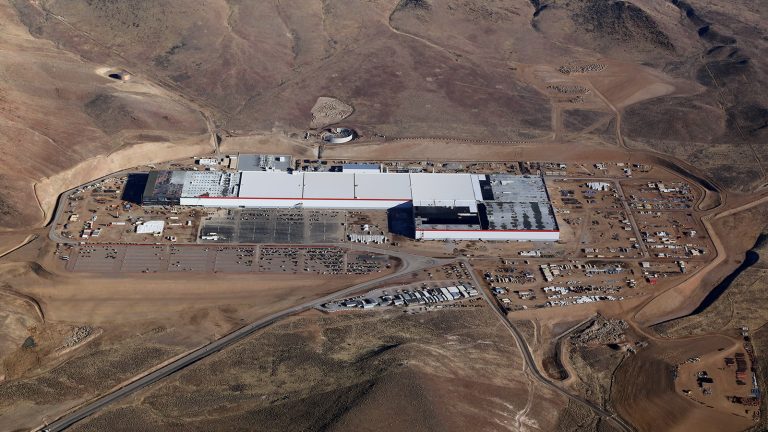 Δείτε το εργοστάσιο που χτίζει η Tesla στην Ελλάδα!