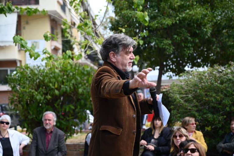 Πλήθος κόσμου στη συγκέντρωση του Γιάννη Βούρου μέσα στο κάστρο του Παντελή Γρετζελιά