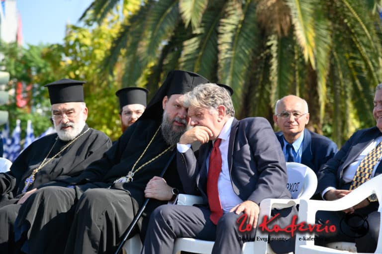 Κοινό Ανακοινωθέν Μητροπολίτου Ν. Ιωνίας και Φιλαδελφείας κ. Γαβριήλ και Δημάρχου Ν. Φιλαδελφείας-Ν. Χαλκηδόνας κ. Ιωάννη Βούρου για τα όσα συνέβησαν στην παρέλαση της 28η Οκτωβρίου