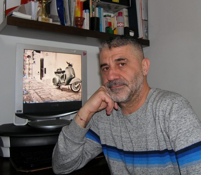 Θα κάτσουμε σπίτι