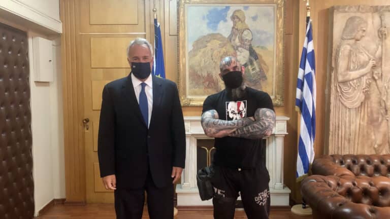 Βορίδης: Σε κακούργημα μετατρέπεται το αδίκημα του βασανισμού ζώων