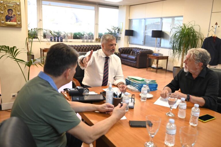 Συνάντηση του Δημάρχου Νέας Φιλαδέλφειας – Νέας Χαλκηδόνας Γ. Βούρου με τον Περιφερειάρχη Αττικής Γ. Πατούλη