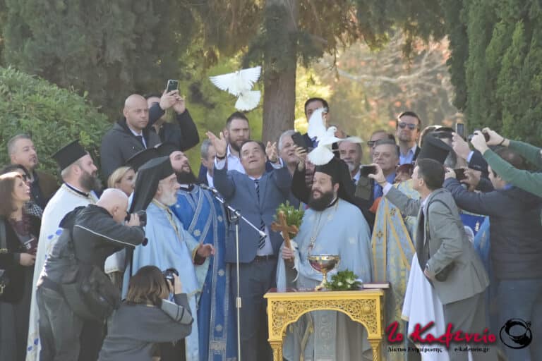 Φωτορεπορτάζ: Ο εορτασμός των Θεοφανείων στην Ν. Φιλαδέλφεια