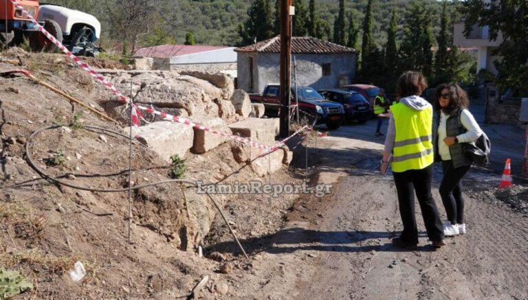 Αποκαλύφθηκε μακεδονικός τάφος στον Αχινό Φθιώτιδας εξαιτίας… αποχέτευσης!