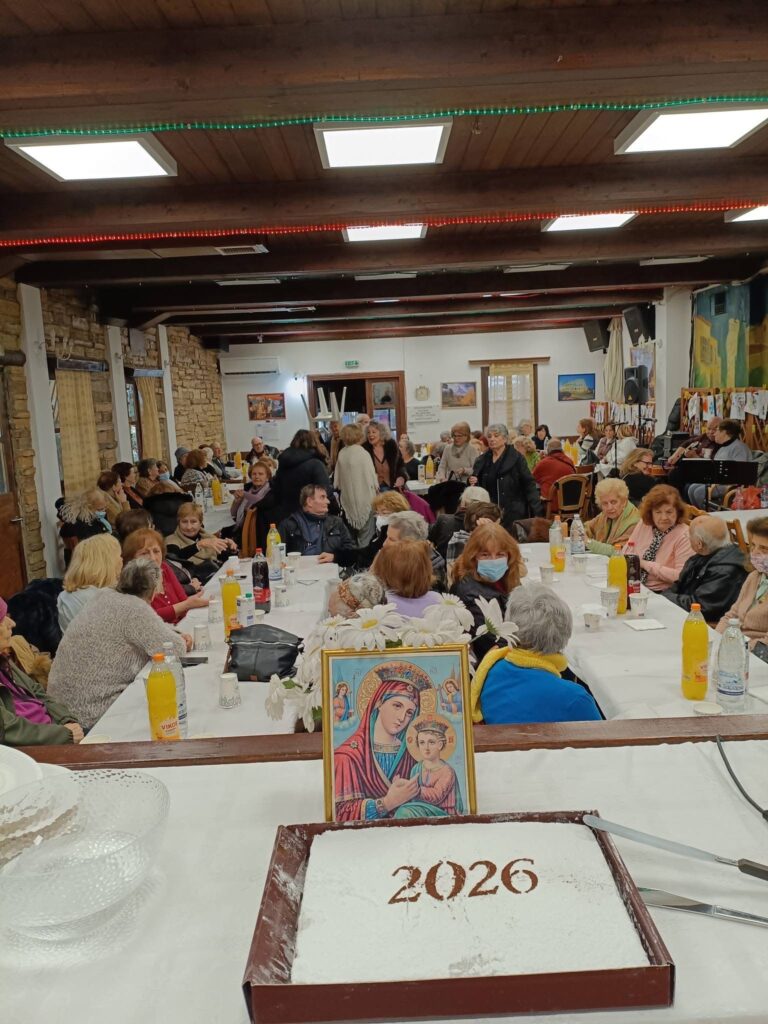 Κοπή βασιλόπιτας στα ΚΑΠΗ της πόλης : Παράδοση, φροντίδα και ανθρώπινη ζεστασιά