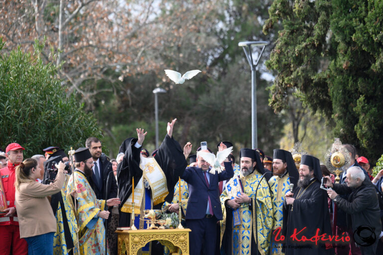 ΦΩΤΟΡΕΠΟΡΤΑΖ-ΒΙΝΤΕΟ: Ο εορτασμός των Αγίων Θεοφανείων στην Νέα Φιλαδέλφεια 2026