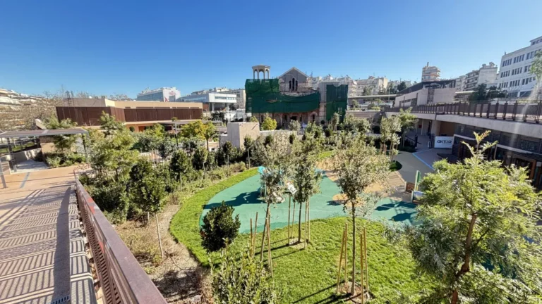 Επίσκεψη του Υπουργού Εξωτερικών κ. Γεραπετρίτη στο «Ιωνικό  Κέντρο» της Ι.Μ. Νέας Ιωνίας