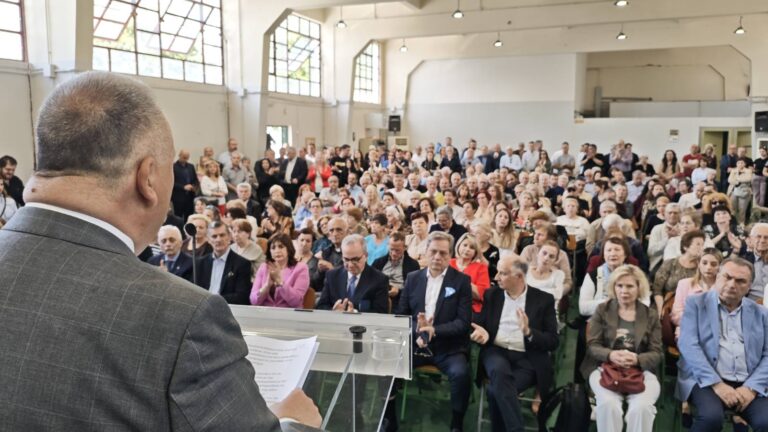 Παρουσιάστηκαν τα δύο μεγάλα έργα ανάπλασης του Δήμου